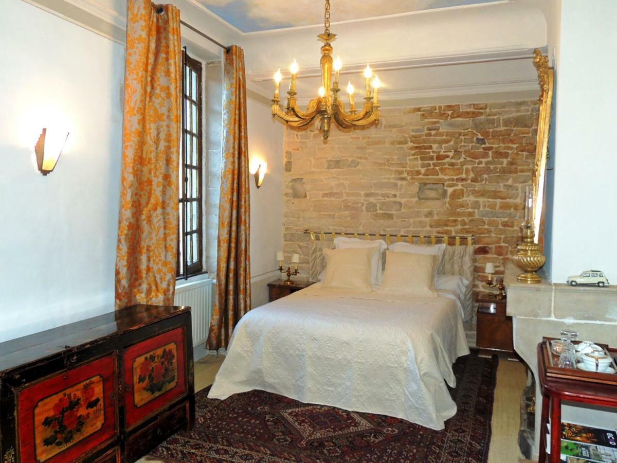 Maison Romane 1136 Клюни Экстерьер фото