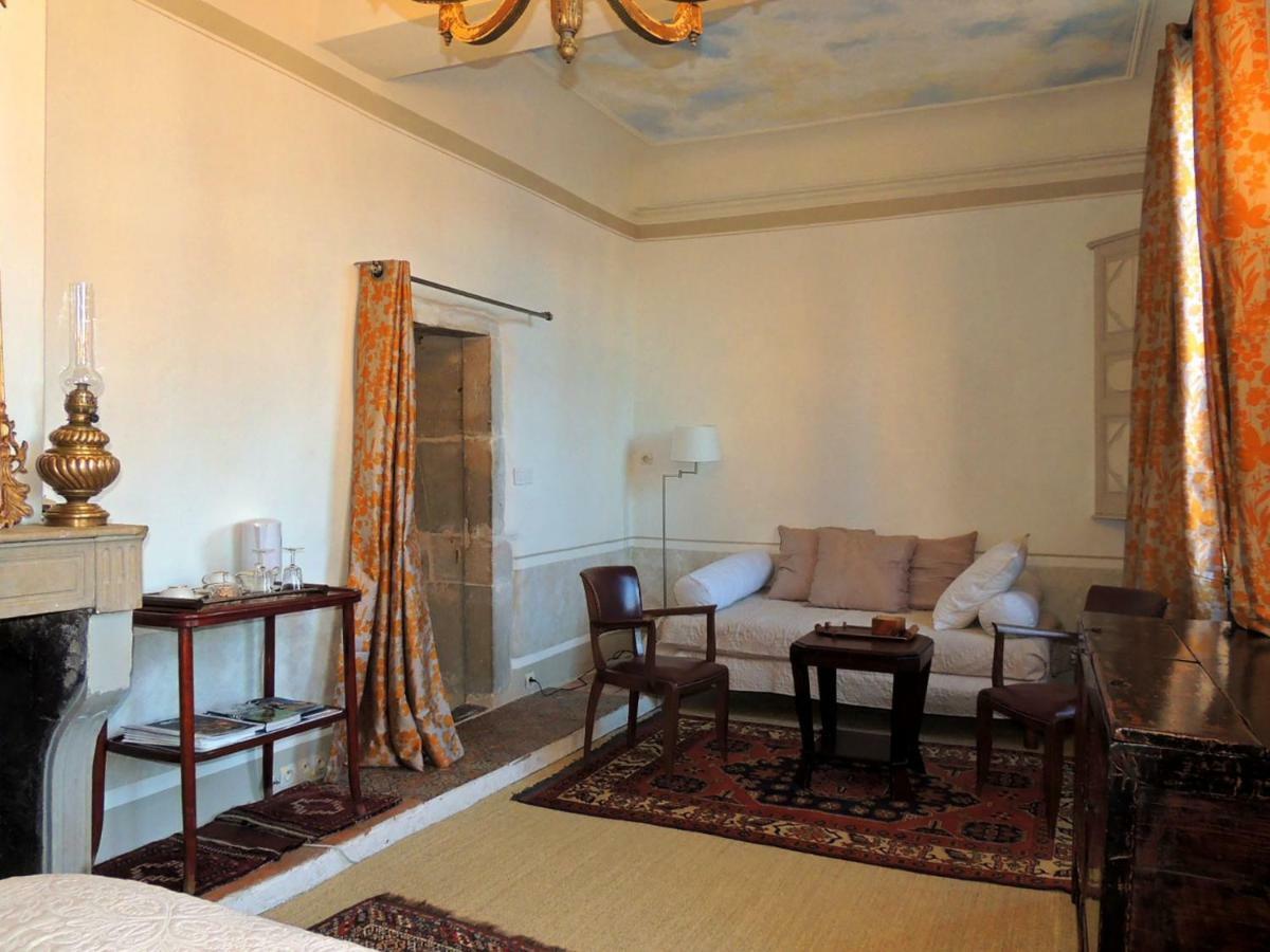 Maison Romane 1136 Клюни Экстерьер фото